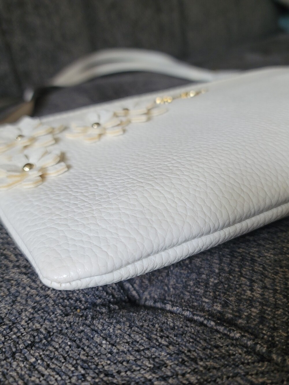 Jessica Simpson White Floral Applique Two Way Crossbody - Picture 5 of 13